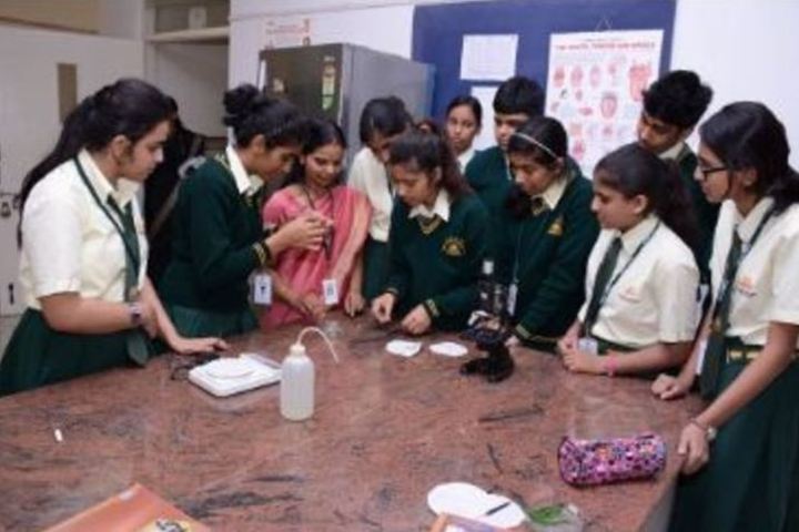 AECS Magnolia Maaruti Public School-Chemistry Labs