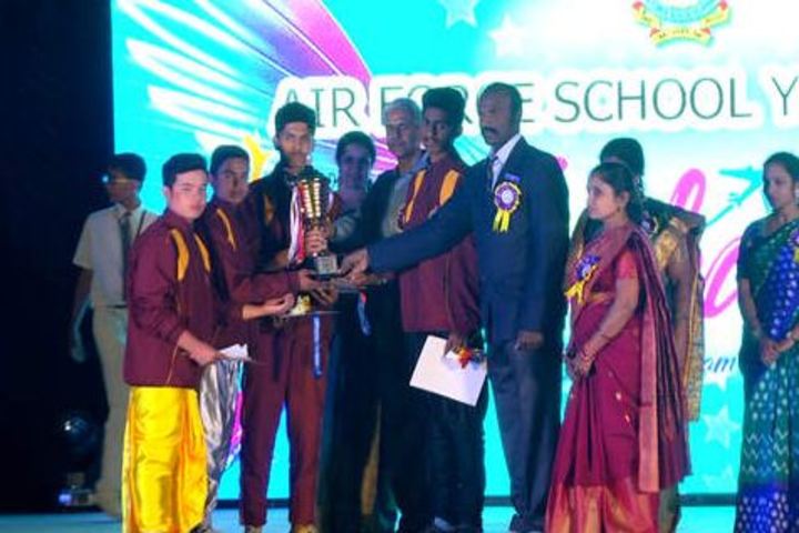 Air Force School-Prizes