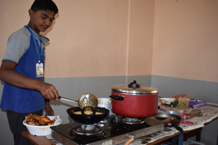 Al Furqan Islamic English Medium School-Kitchen