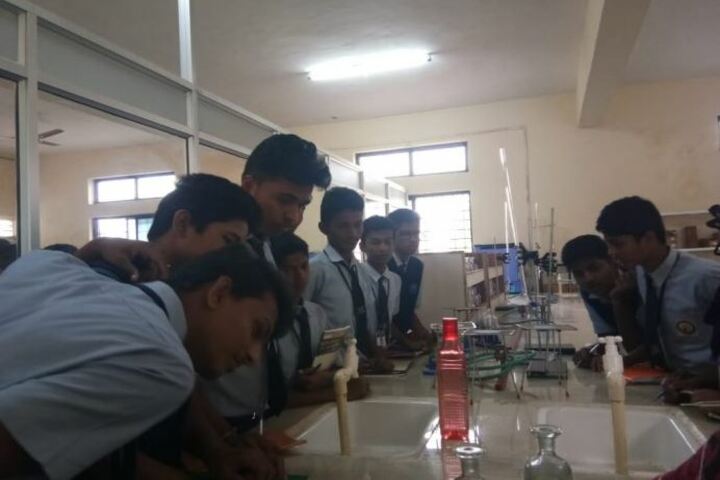 Aryan English Medium School-Lab
