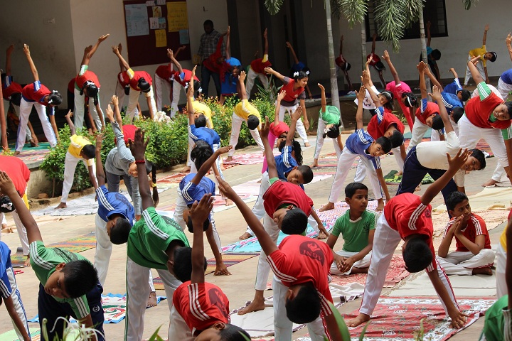 B B Hanji International School-Yoga