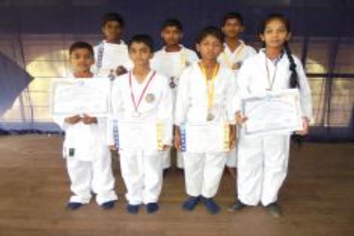 Bearys Sea Side Public School-Prizes
