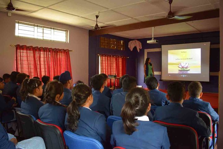 axel public school - smart class