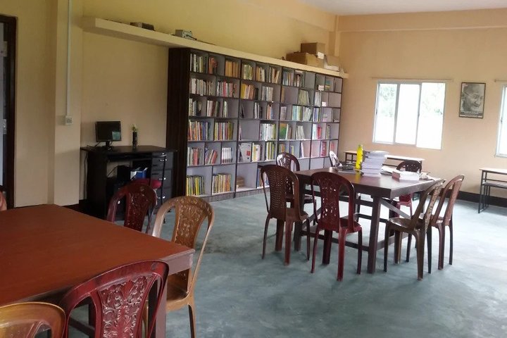 B B Memorial Public School - library