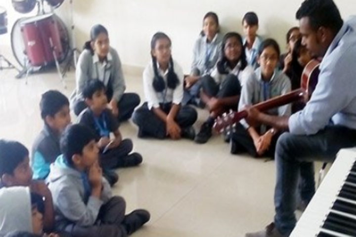 Chrysalis High-Musicroom