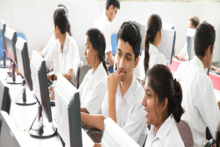 Cmr National Public School-IT Lab