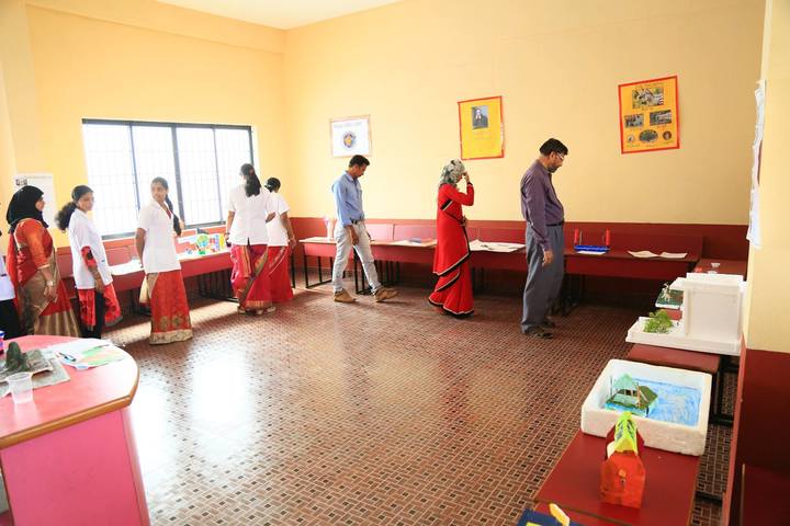 Crescent International School-Science Exhibition
