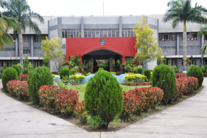 D A V Public School-Campus