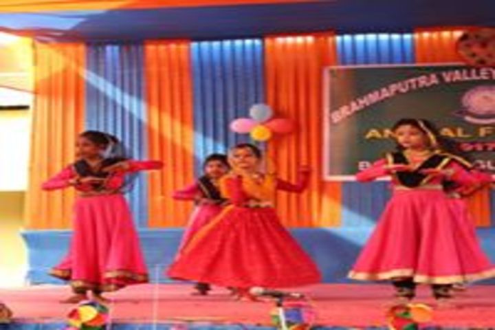 Brahmaputra Valley English Academy - dance
