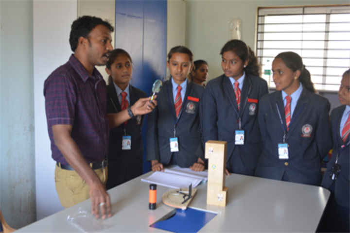 Deeksha Heritage School-Physics Lab
