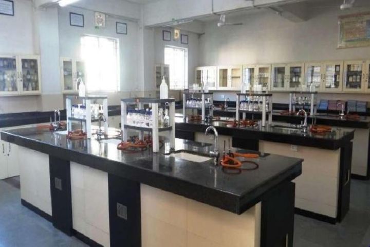 Budding Buds School - chemistry lab