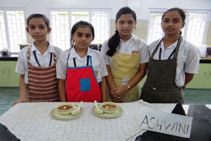 Budding Buds School - food festival