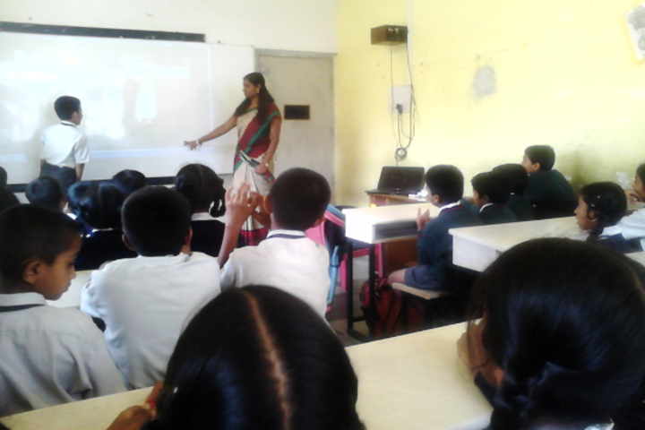 Green Valley English School-Classroom