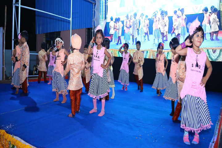 Guru Nanak Dev Public School-Dance