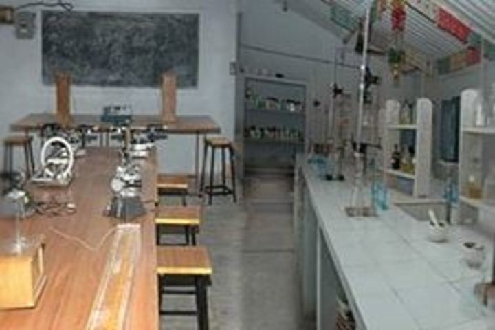 De pauls public school - science lab