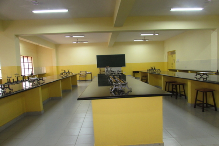 Hal Public School-Science Lab