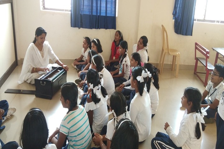 J S S Shri Manjunatheshwara Central School-Music class