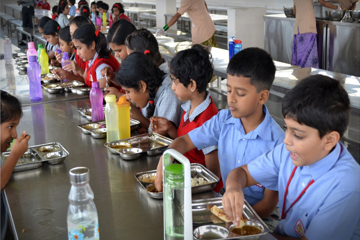 K L E International School-Canteen