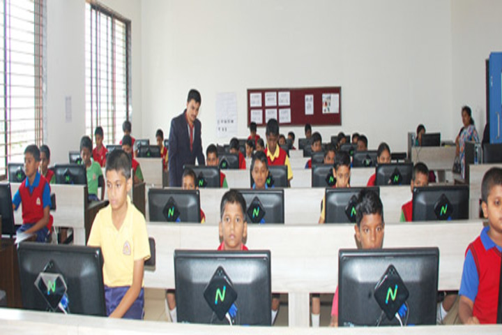 K L E School Dharwad-Computer Lab