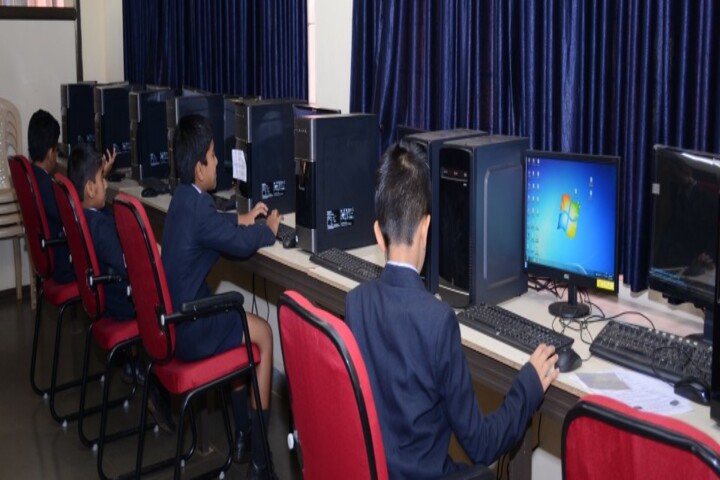 Kls Public School- Computer lab