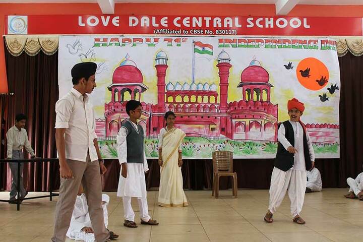 Love Dale Central School- Independence day