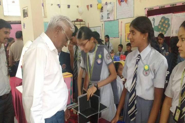 Navaprajna Public School-Exhibition