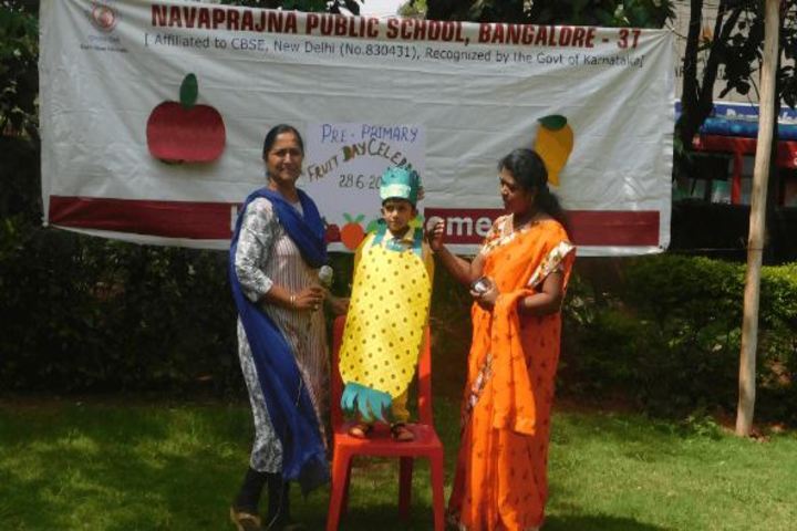 Navaprajna Public School-Fruit Day