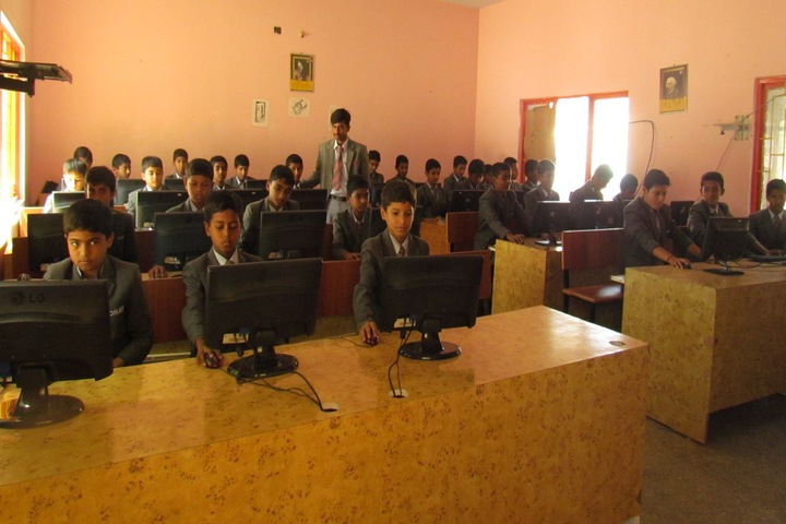 Noble School-Computer Lab