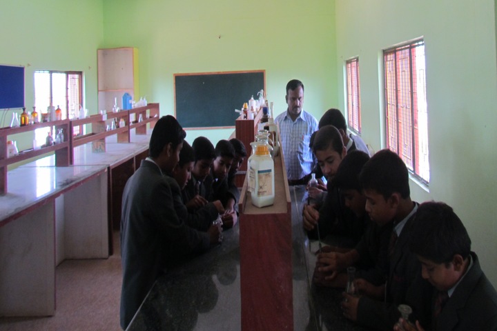 Noble School-Science Lab