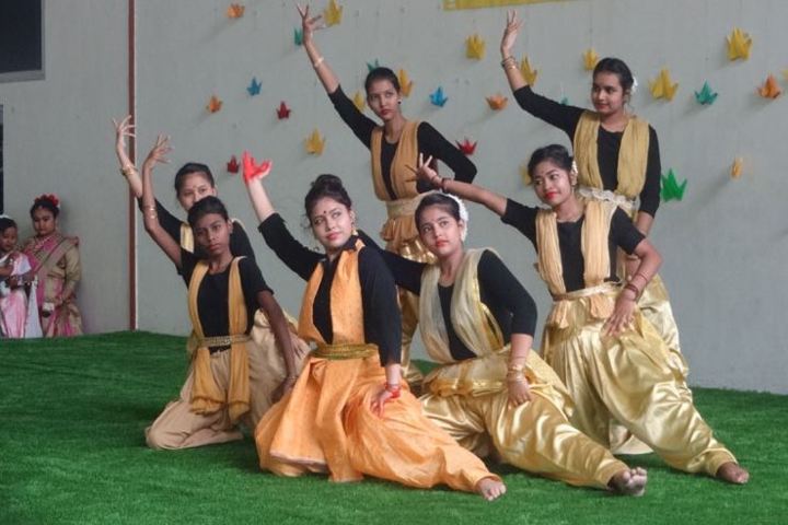 Heritage public school - traditional dance