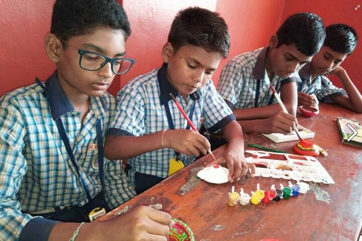 Hindusthan kendriya vidyalaya - art and craft
