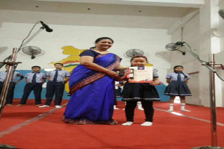 Hindustani Kendriya Vidyalaya- prizes