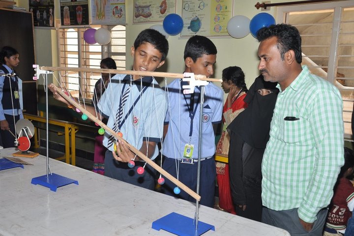 Rockvalley International School-Science Lab