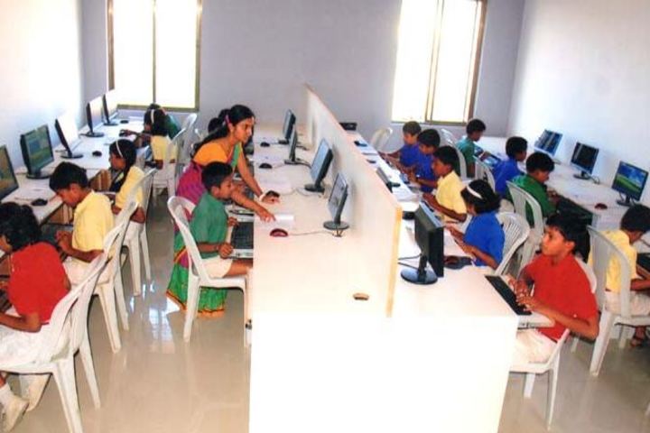 S B Darur Memorial English Medium School-Computer Lab