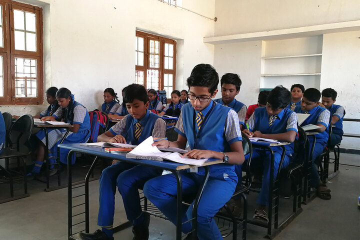 Saint Pauls English School-Classroom