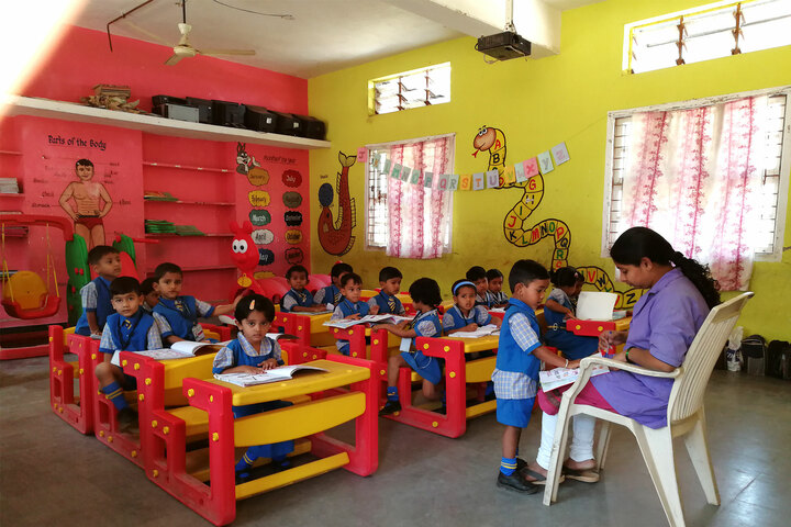 Saint Pauls English School-LKG-Classroom
