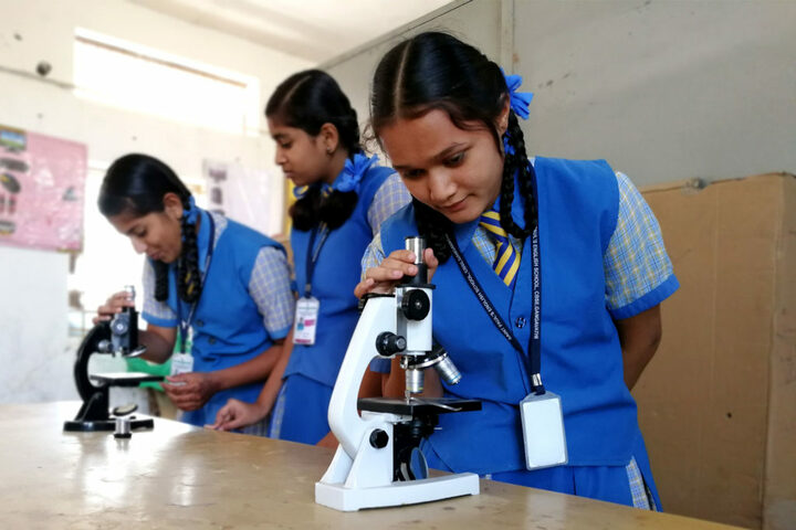 Saint Pauls English School-Laboratory