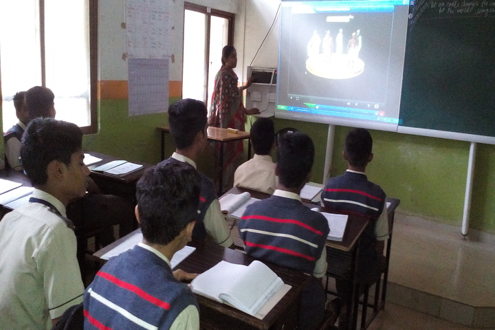 Shaikh Central School-Smart Class Room