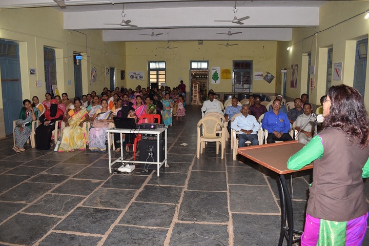 Shri Kadasiddheshwar Public School-Seminar