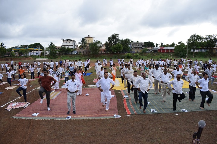 Shri Kadasiddheshwar Public School-Yoga