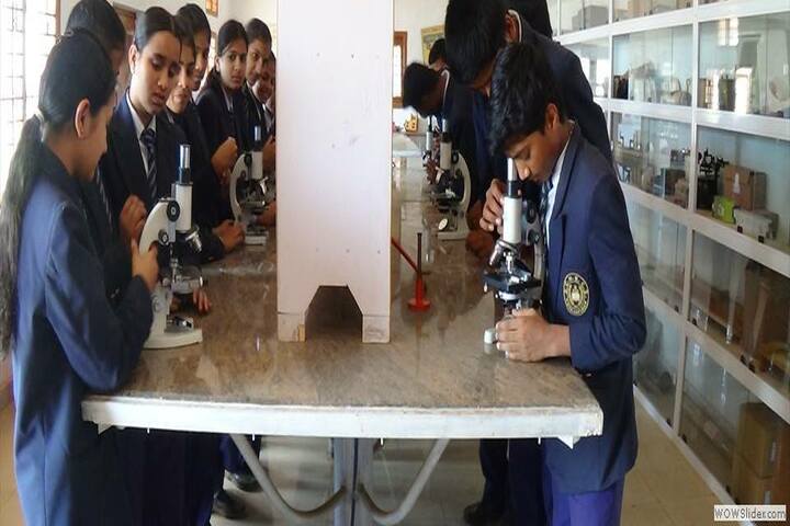 Shree Channamallikarjuna CBSE School-Laboratory