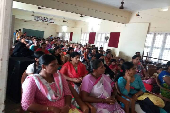 Sri Sri Ravishankar Vidya Mandir-Meeting