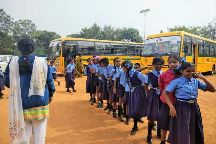 The Deens Academy-Transport