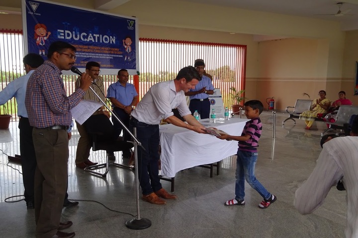 Vicat Dav Vidya Mandir-Prize Distribution
