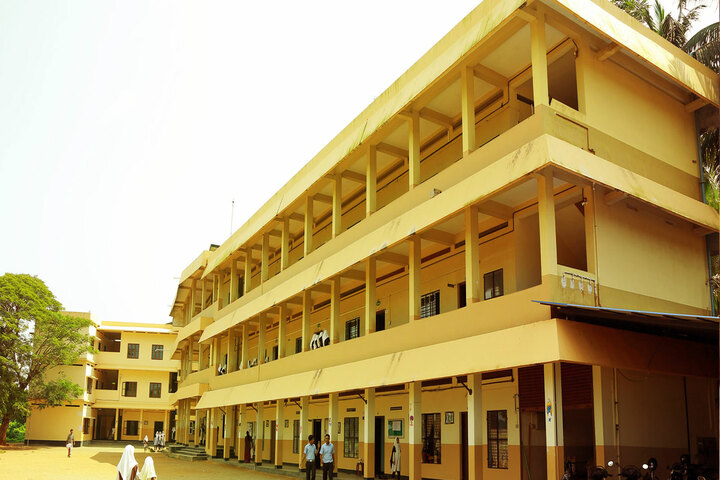 Amal English School-Campus