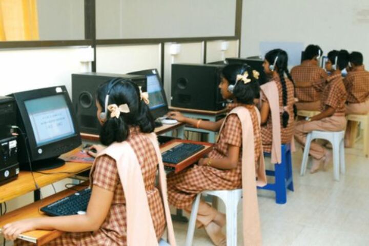 Amrita Vidyalayam-Computer Lab