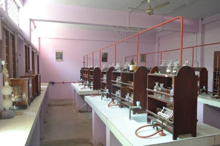 Amrita Vidyalayam-Science Lab