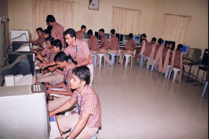 Amrita Vidyalayam-Computer Lab