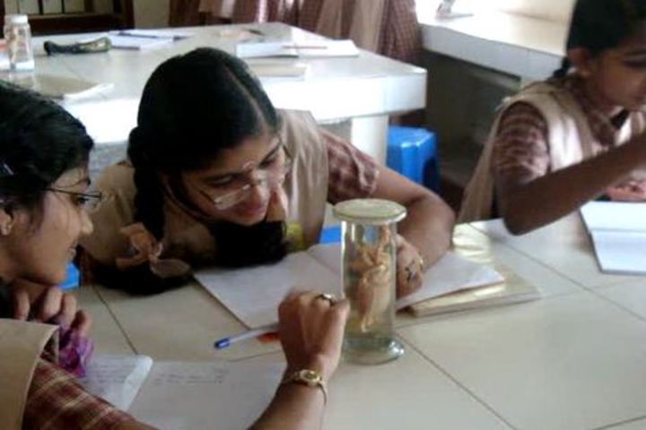 Amrita Vidyalayam-Biology Lab