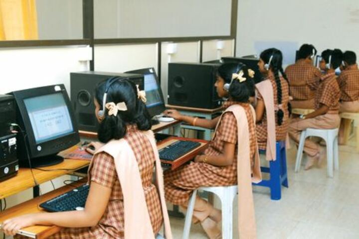 Amrita Vidyalayam-Computer Lab